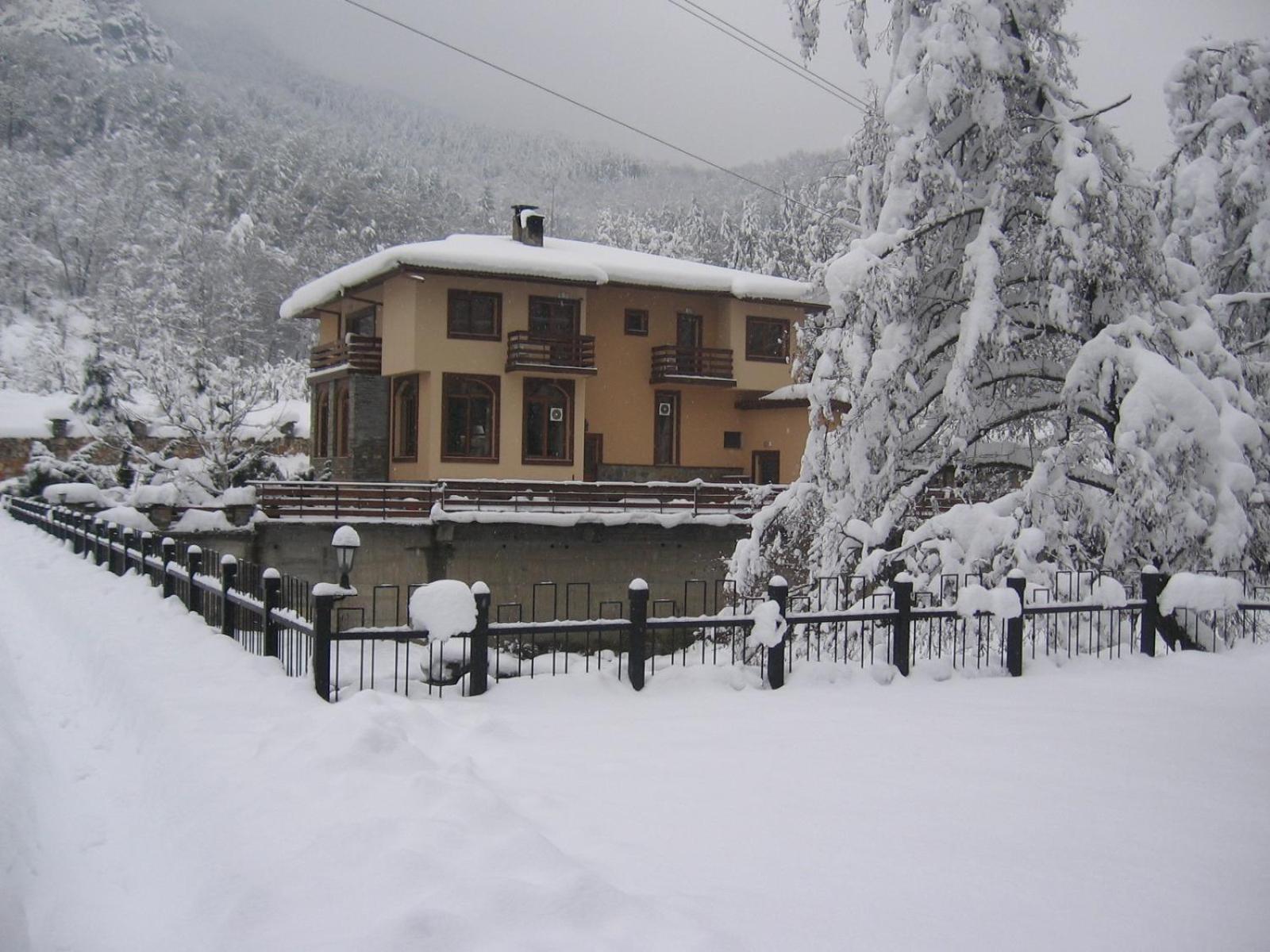 Семеен Хотел Федора Ribarica Exterior photo