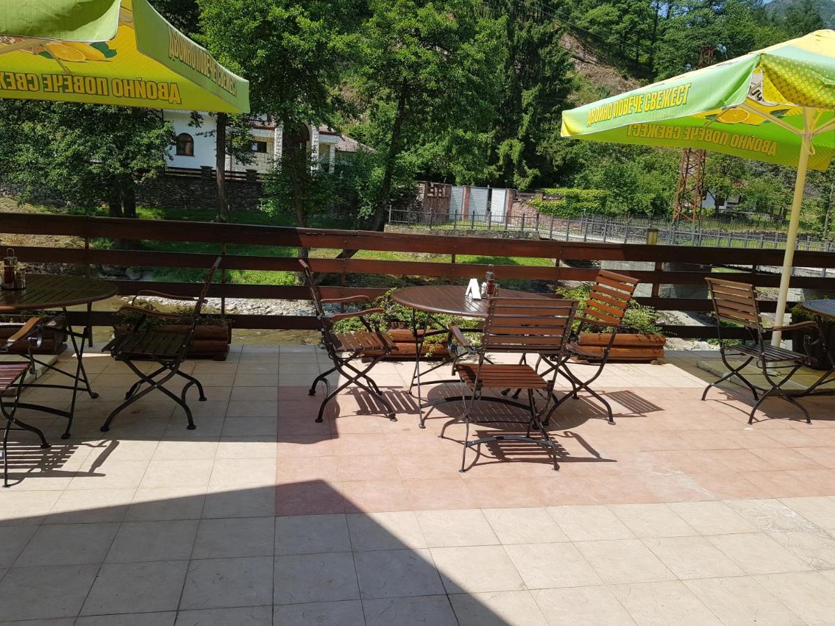 Семеен Хотел Федора Ribarica Exterior photo