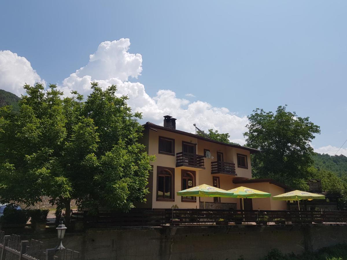 Семеен Хотел Федора Ribarica Exterior photo
